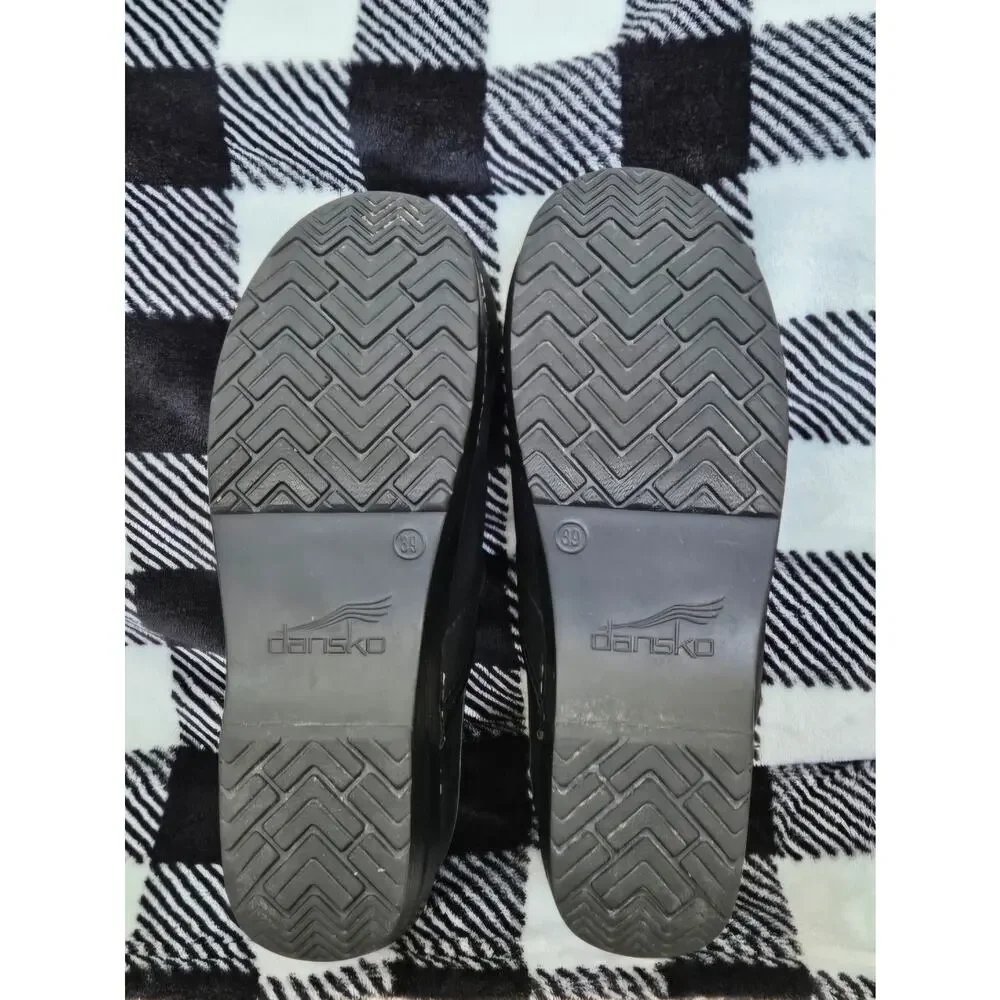 Dansko Black Professional Comfort Clogs Slip Resistant Women’s EU 39 US 8.5-9